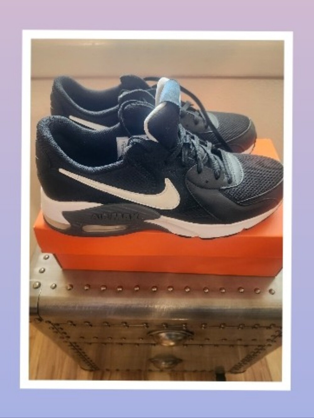 👣Nike Mens Black and White Air Max Sneakers👣